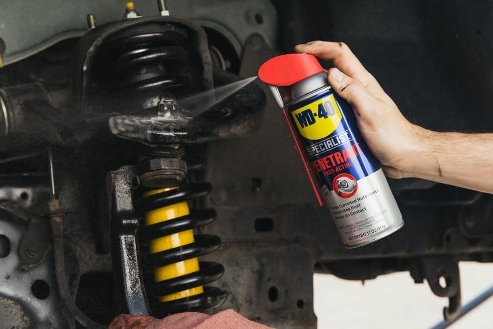 WD-40 Specialist Penetrant - Fast-Acting Formula for Metal, Rubber & Plastic | 11 Oz.