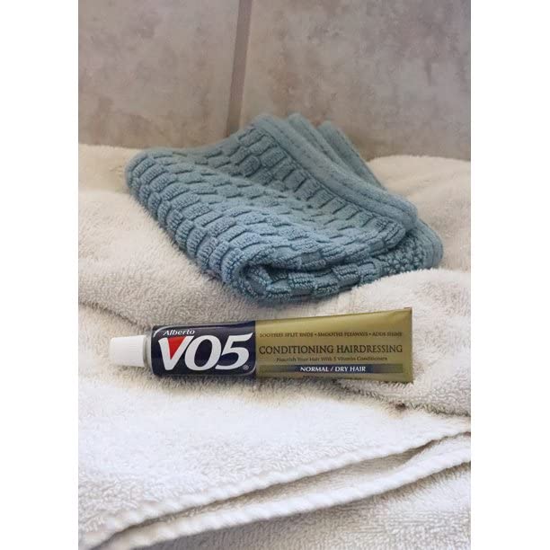 Alberto VO5 Conditioning Hairdressing for Dry Hair - 1.5 oz (Pack of 4)