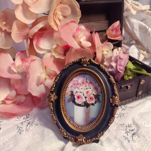 Vintage Oval Photo Frame with Ornate Gold Design – 2.5x3.5 Blue