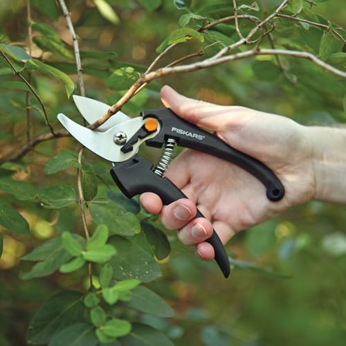 Fiskars Stainless Steel Bypass Pruner - Lightweight & Durable