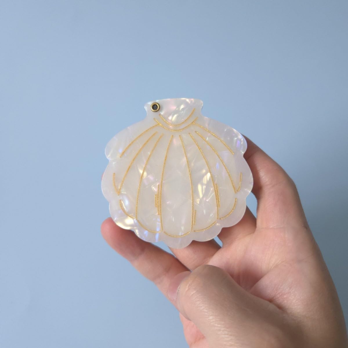 OMG Decor Funny Shell Shape Makeup Mirrors,Cute Acetate Compact Mirror with Cover,Funny Shell Pocket Mirror,Pack of 1,White