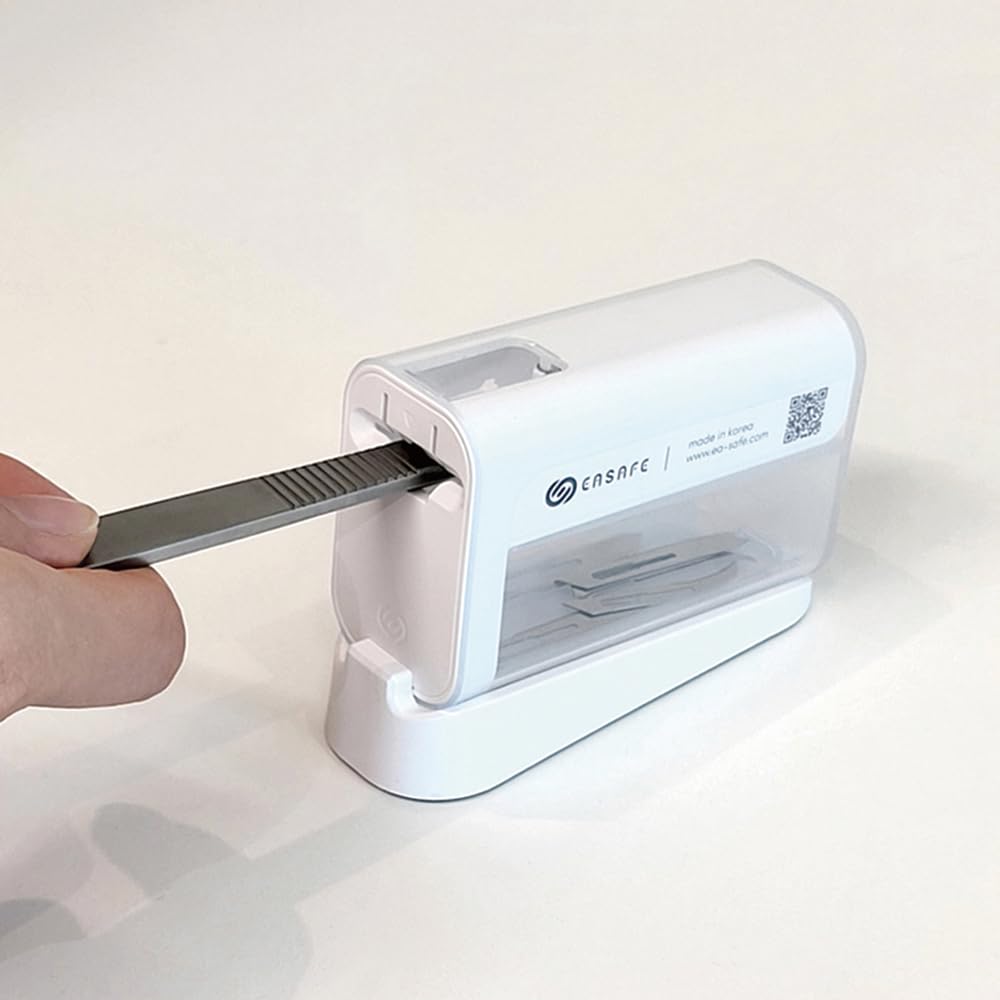 Dermaplane Blade Remover - One-Handed No-Touch Disposal Tool | Holds 100 Blades