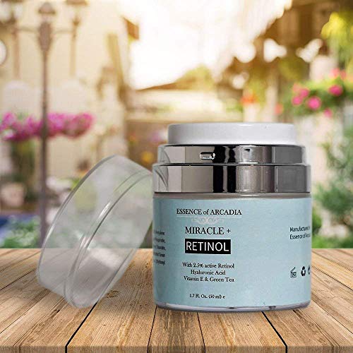 Retinol Moisturizer Cream 2.5% with Hyaluronic Acid & Vitamin E - Anti-Aging Face & Eye Cream
