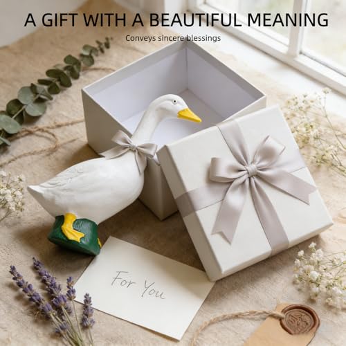 Elegant 7.1-Inch White Goose Statue for Home Decor