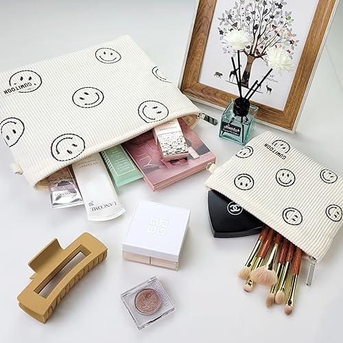 GUMITOON Beige Smiley Makeup Bags Set – Travel Cosmetic Organizer for Women