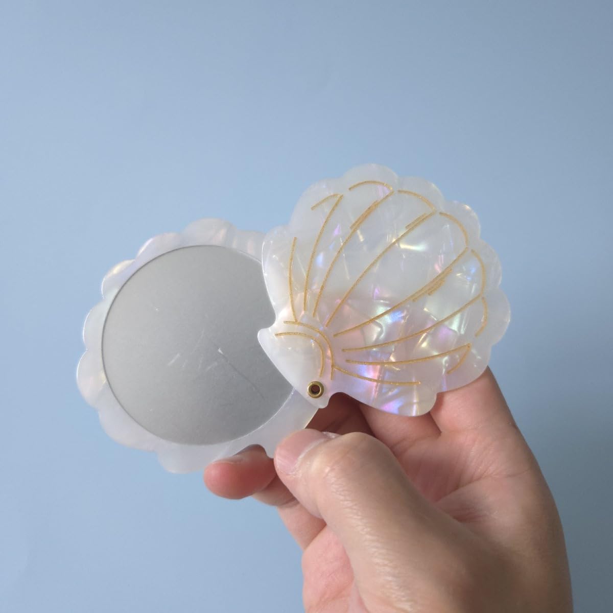 OMG Decor Funny Shell Shape Makeup Mirrors,Cute Acetate Compact Mirror with Cover,Funny Shell Pocket Mirror,Pack of 1,White