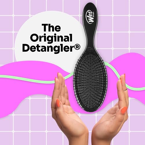 Wet Brush Original Detangler Hair Brush and Claw Clip Styling Kit