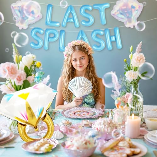 Last Splash Balloons Set for Coastal Bachelorette Party | JeVenis