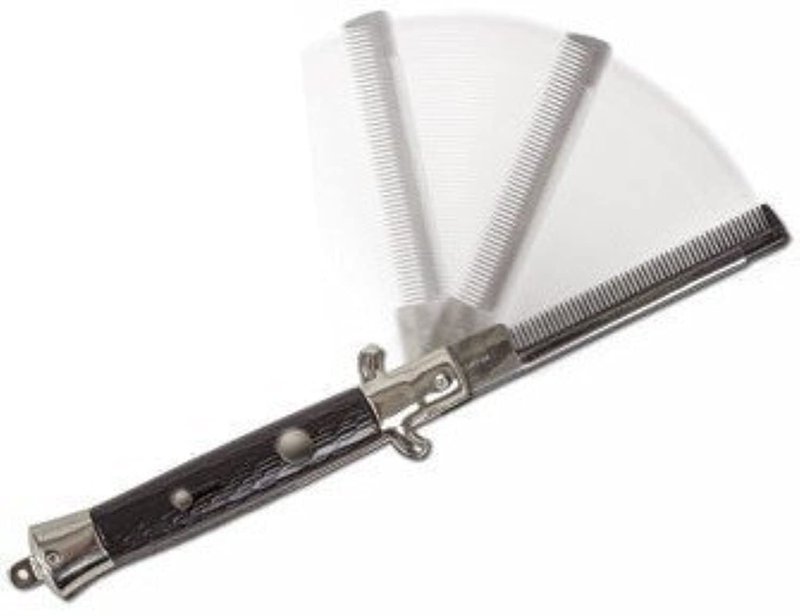 RI Novelty Switch Blade Combs 4 Per Order