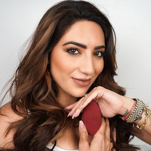 NATASHA MOOR Warrior Makeup Blender - Velvety Microfiber Beauty Sponge for Flawless Application