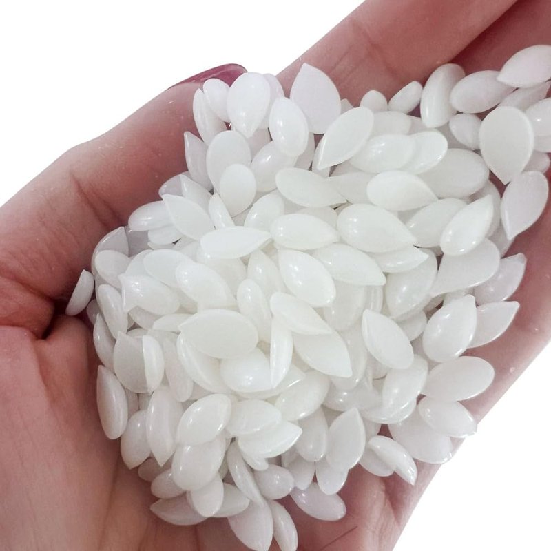 Waxness Blueberry Milk Thermochromic Hard Wax Beads 2.2 lb (1 kg), Rosin-Free, Low Temperature, For Sensitive Skin – Made in Italy