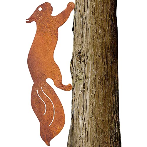 Rusty Metal Squirrel Garden Decor - Elegant Running Sculpture