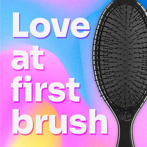 Wet Brush Original Detangler Hair Brush and Claw Clip Styling Kit