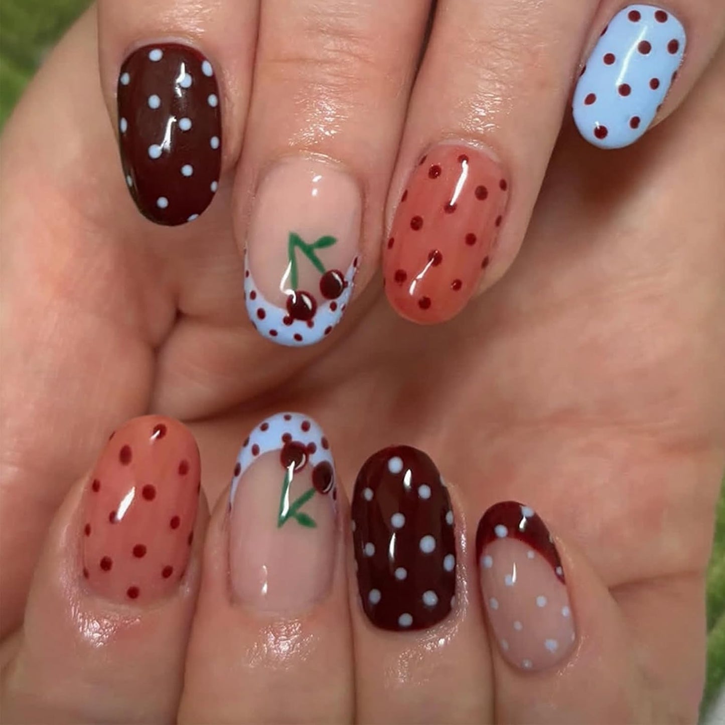 Flower Press On Nails - 24Pcs Short Almond Acrylic Set with 3D Pearl Floral & Gold Chrome Design | Glossy Pink Full Cover