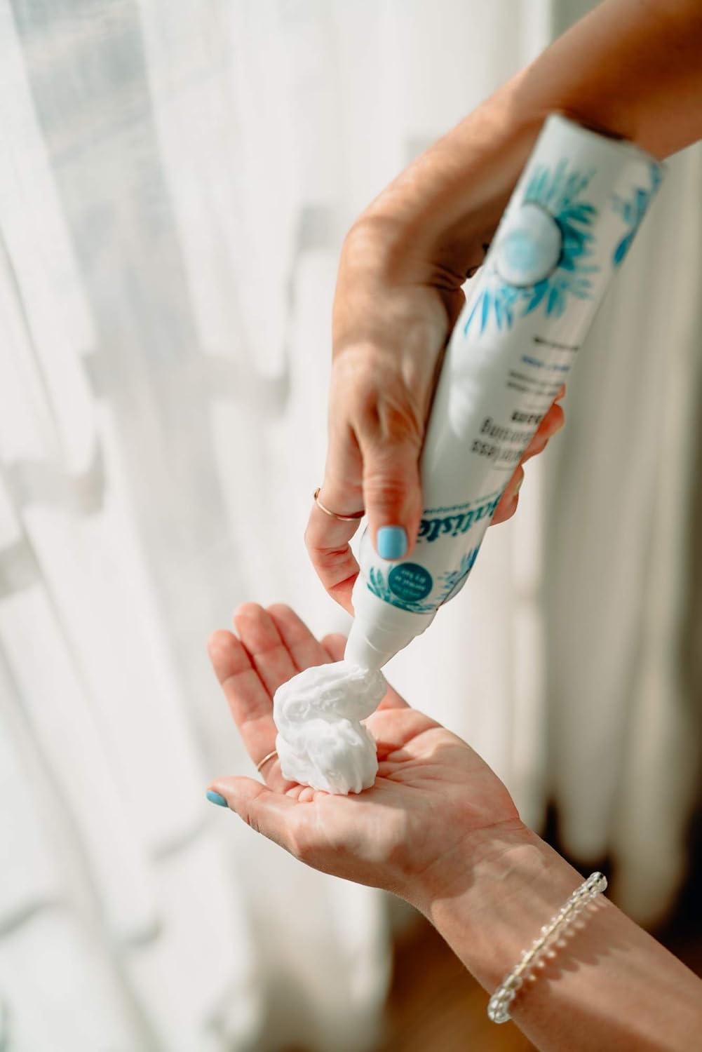 Batiste Cleansing Foam - Waterless Cleanse & Shine with Coconut Milk | 3.6 OZ