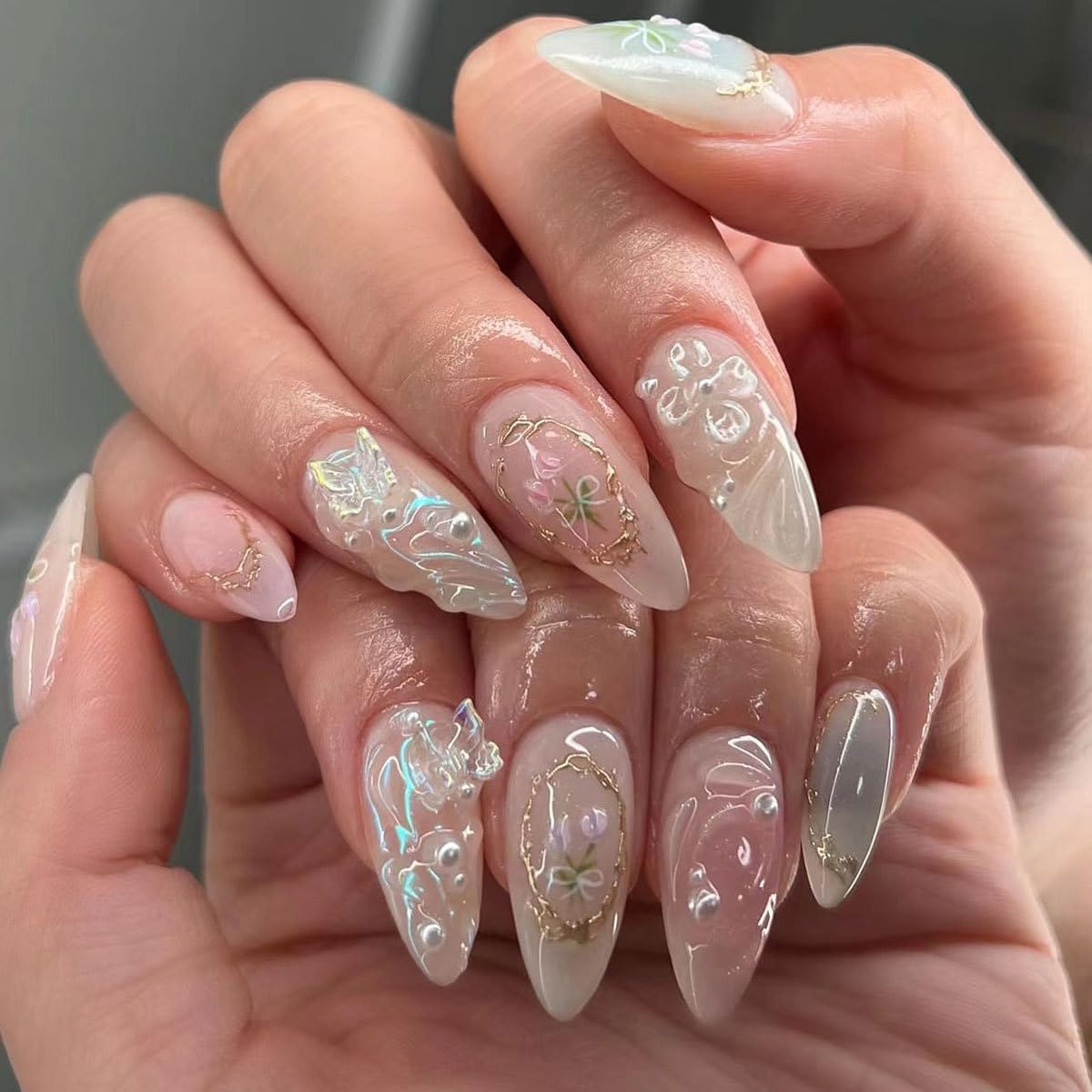 3D Flower Press On Nails Almond Shape – Medium Length Glossy Nude Pink Fake Nails with Pearls & Gold Details, Acrylic Reusable Stick On Nails for Women, Elegant Floral False Nails for Wedding Party