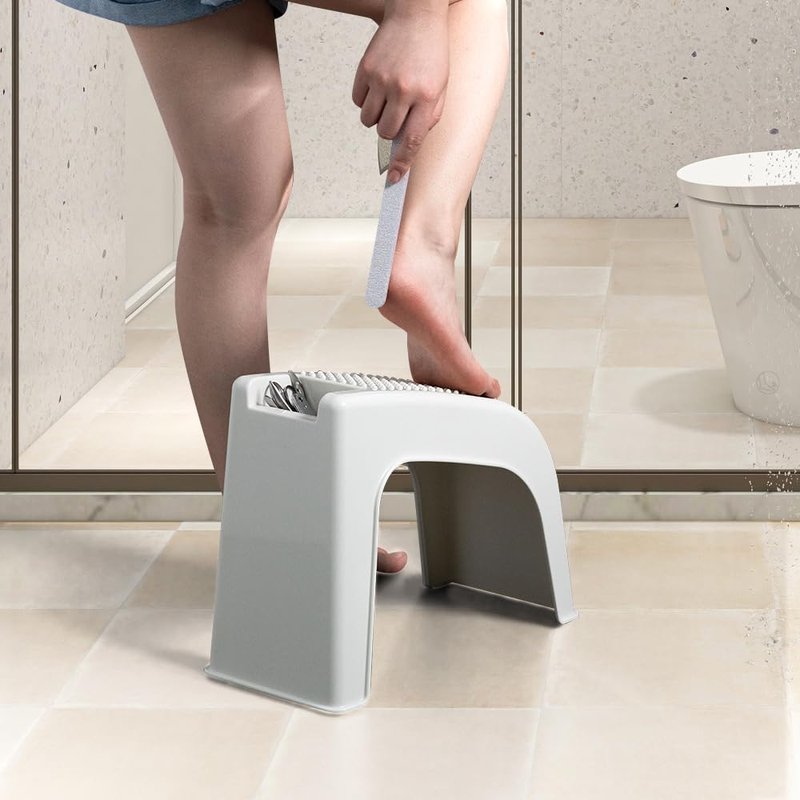 ZLMHYYM Shower Foot Rest for Shaving Legs, Non-Slip Pedicure Foot Rest, Shower Foots Step Stool for Shaving Legs, Plastic Sturdy Pedicure Stand -White