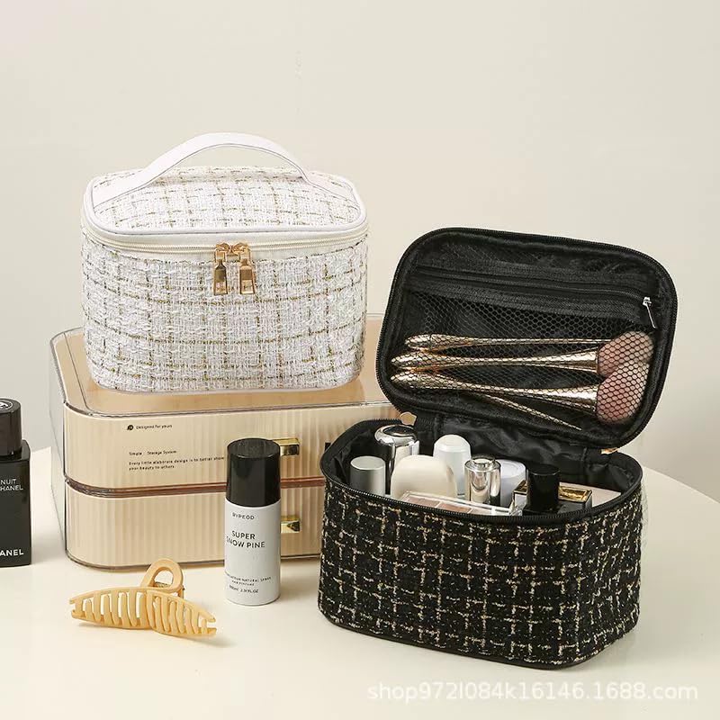 Plaid Makeup Bag - Portable Toiletries Organizer for Travel