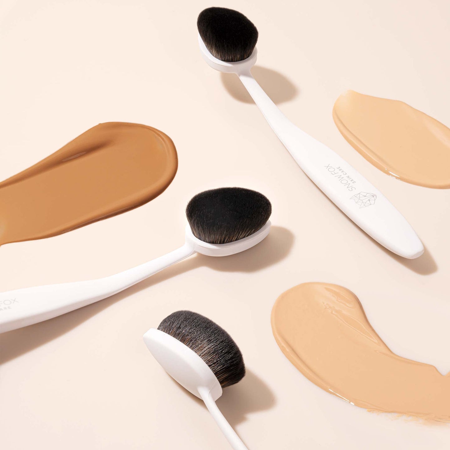 Snow Fox Skin Care Instant Cloud Skin Makeup Brush - Velvety-Soft Foundation Brush for Liquid, Cream, Concealer & Powder - Flexible Neck, Dense Vegan Bristles, Airbrush Finish