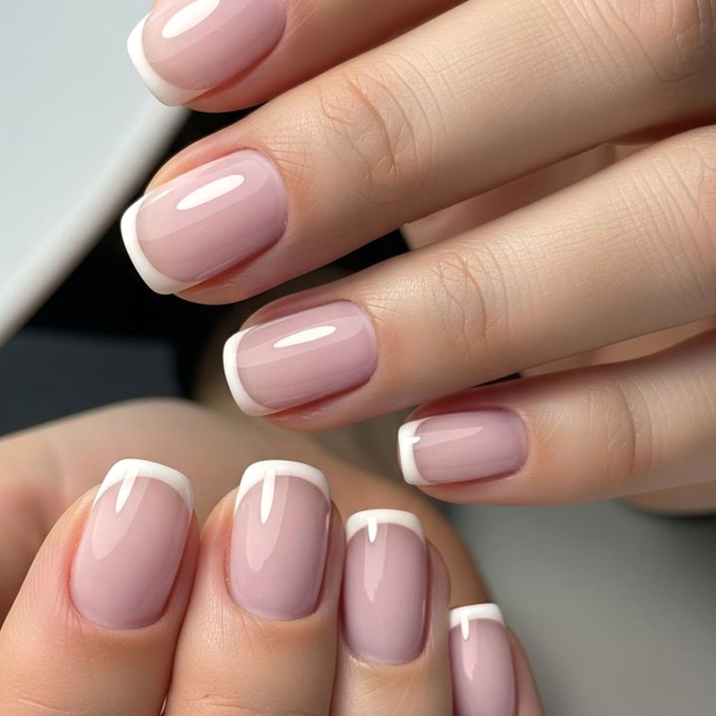 GLAMERMAID Classic French Tip Press on Nails Short, Pink Fake Nails Sqaure