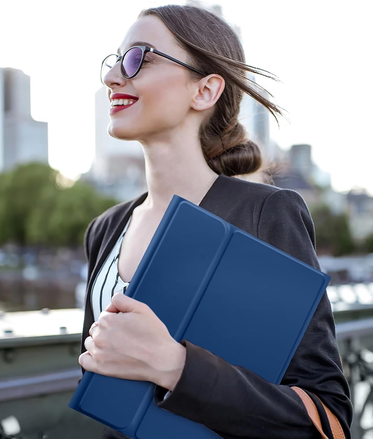 iPad 11th & 10th Gen Case with Keyboard - Folio Cover, Pencil Holder, Multi-Touch Trackpad, 7 Color Backlit | Navy Blue