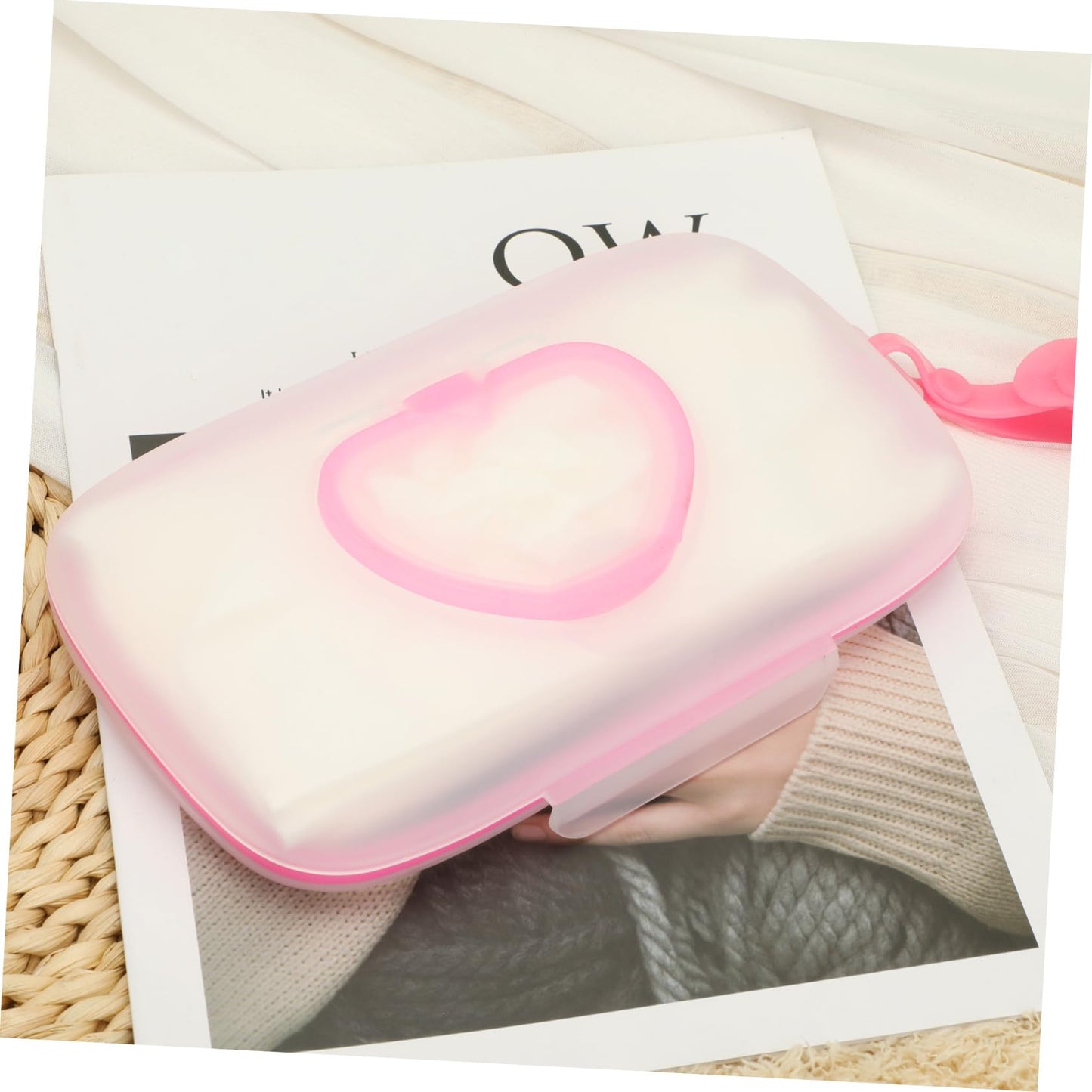 Healeved Baby Wipes Dispenser: On- The- Go Wipes Dispenser Travel Wipes Case Baby Wipe Holder Outdoor Stroller Wet Wipes Box Portable Refillable Wipes Container Pink