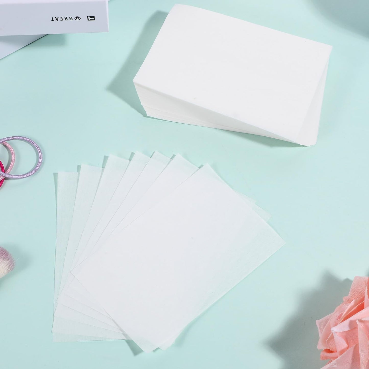 300PCS Disposable Salon Perm Papers, Thin End-Papers for Hair Rollers High Temperature Resistance Hair Wrapping Paper Hair Curling Papers Styling Accessories for Homes Cold and Hot Perms (10 X 6.5cm)