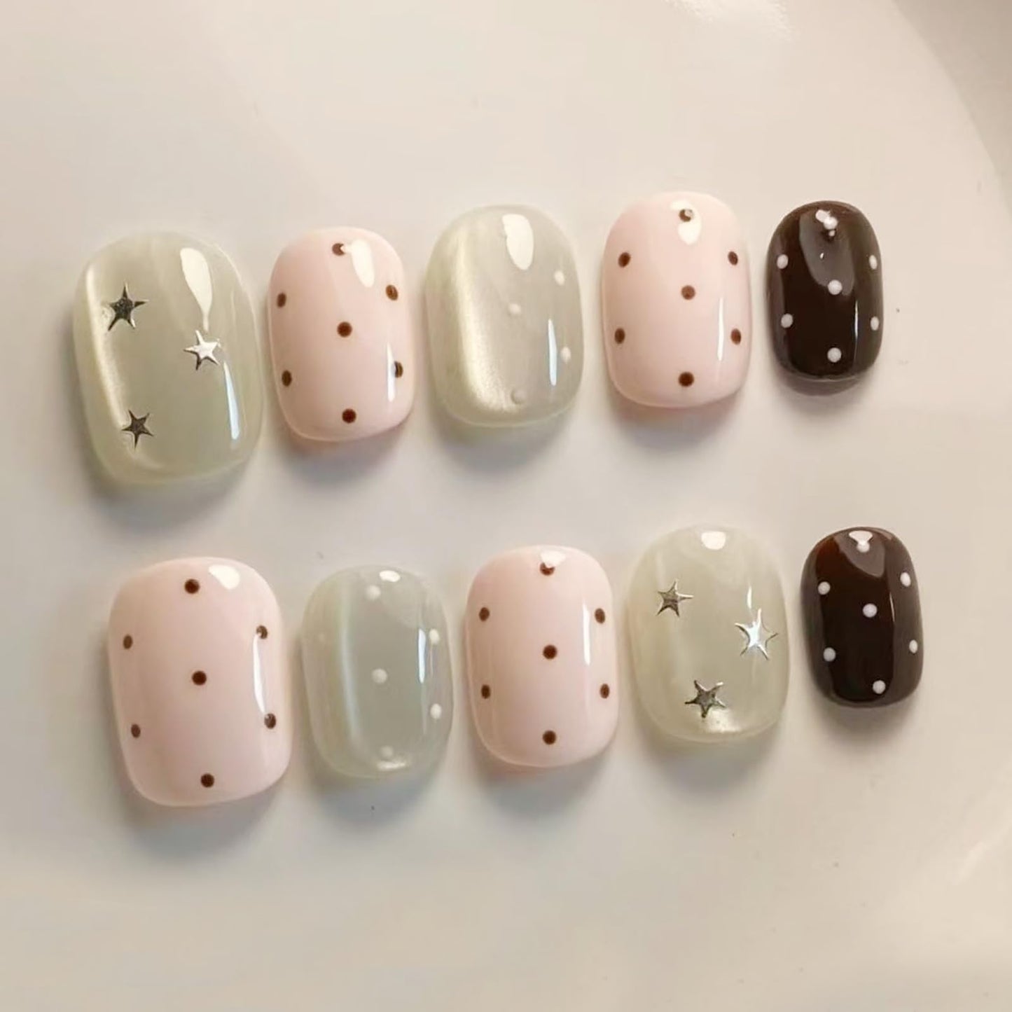 30Pcs Short Square Press on Nails Cute Polka Dot Fake Nails with Star Design Pink Green Glossy Artificial Nails Petite Short Glue on Nails for Women DIY Nail Art Salon Quality Acrylic Nails Decoration