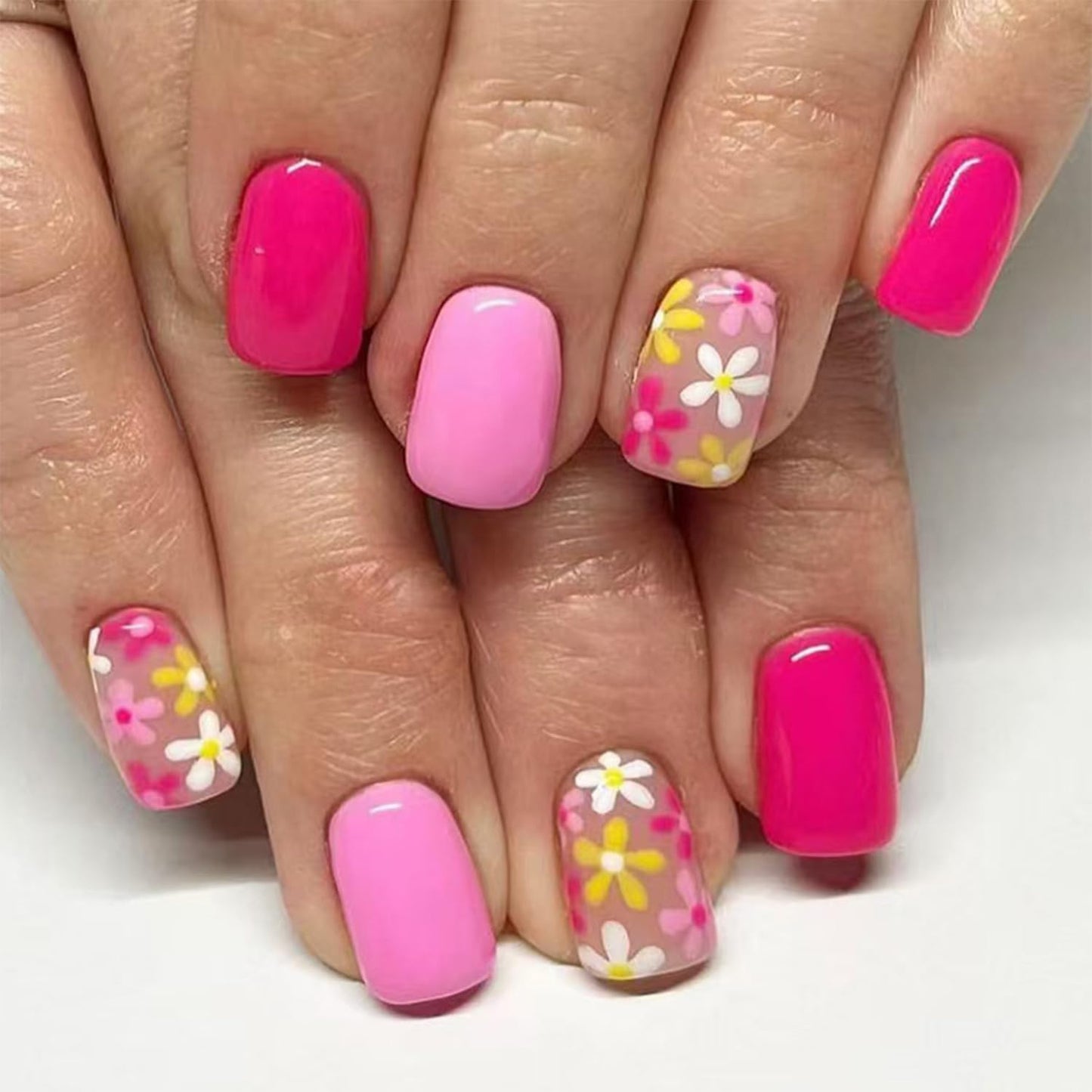 Short Almond Press-On Nails - 3D Gold Carved Ripple Design | Glossy Full Cover Acrylic Nails - 24 Pcs Nude Pink Manicure Set