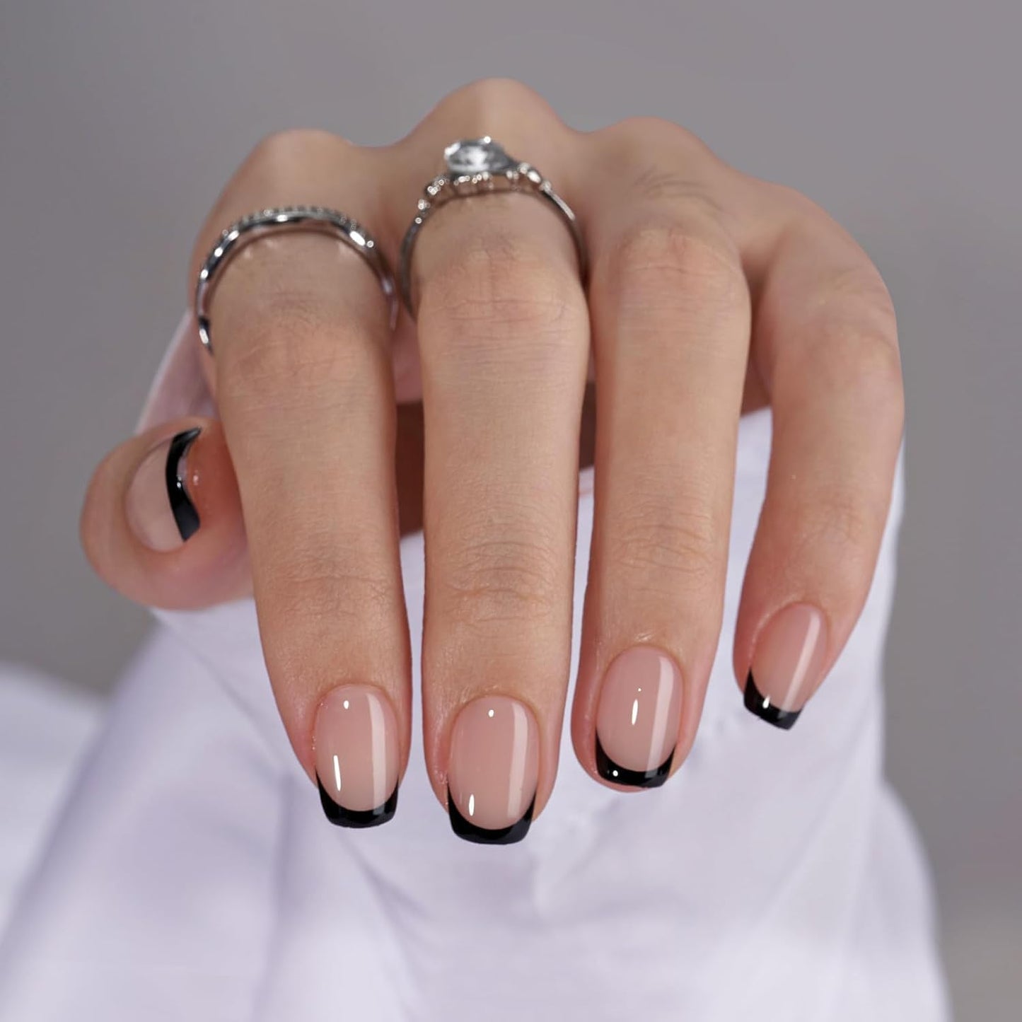 Press On Nails - Chrome Cat Eye Almond Design | 32 Piece Soft Gel Nail Kit in 16 Sizes