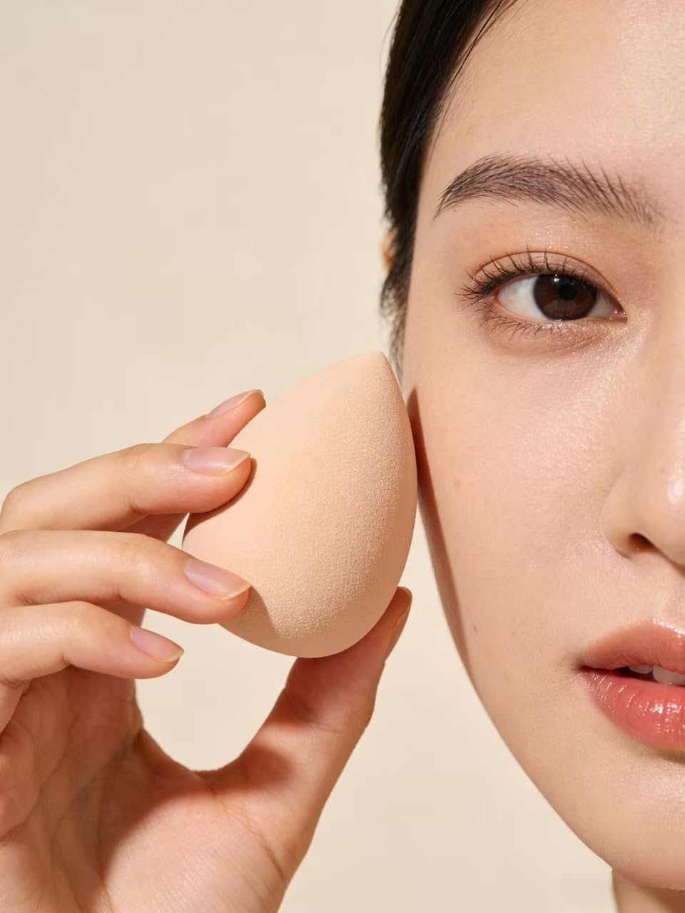Beauty Sponge for Makeup - Soft Foundation Blending Sponge, Applicator for Cream and Powder Products, Multi-Purpose Makeup Tool - 1 Piece