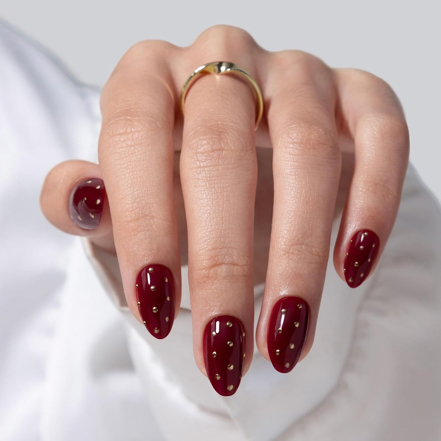 Chrome Press On Nails - Oval Soft Gel Nude Short for Women | 32 Reusable Glossy Glue-On Nails in 16 Sizes