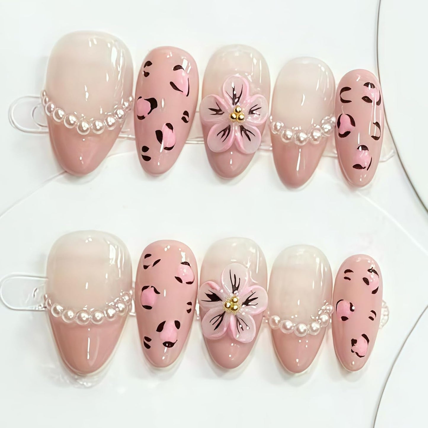 Gold Flower Press-On Nails - 24 Pcs Short Almond Design with 3D Pearl & Glitter | Reusable Acrylic for Weddings & Parties