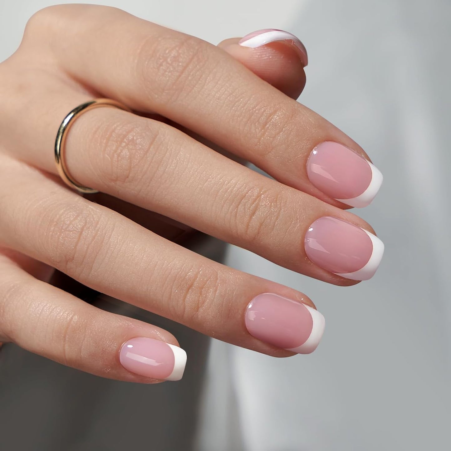 Press On Nails - Chrome Cat Eye Almond Design | 32 Piece Soft Gel Nail Kit in 16 Sizes