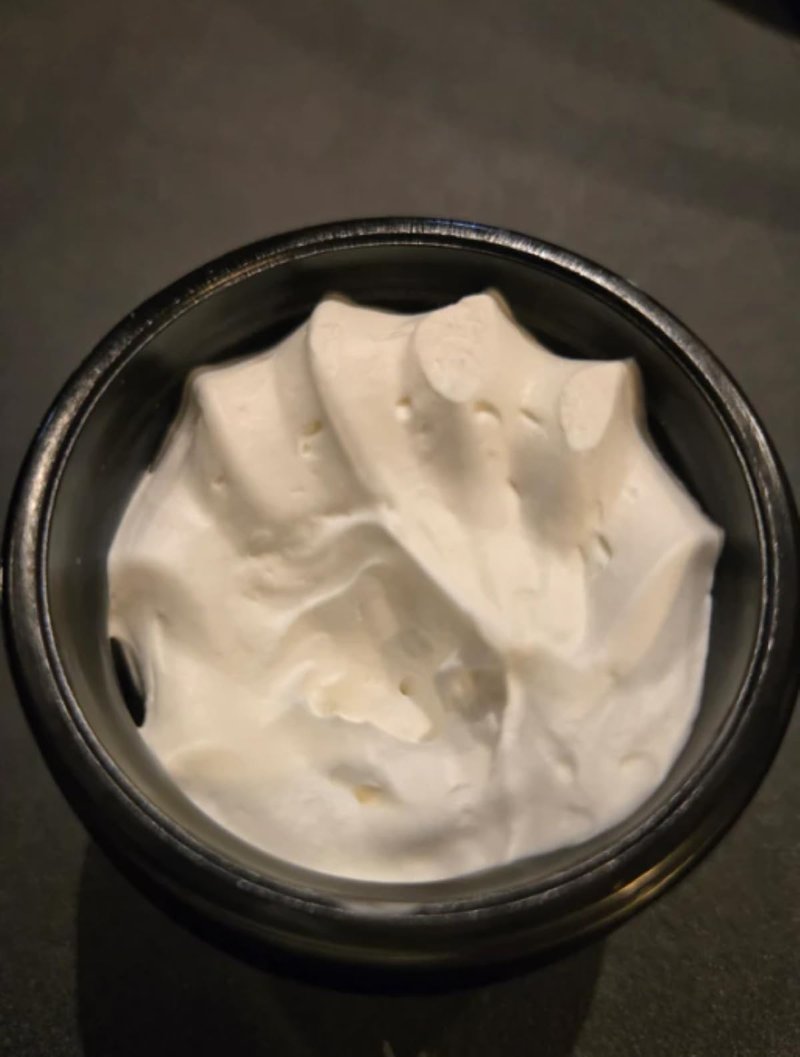 Beards & Bombshells Hydrating Beard Butter, Light Whipped, Non-Greasy, Softens Hair, Tames Frizz, Adds Light Shape (Manhatton Noir)