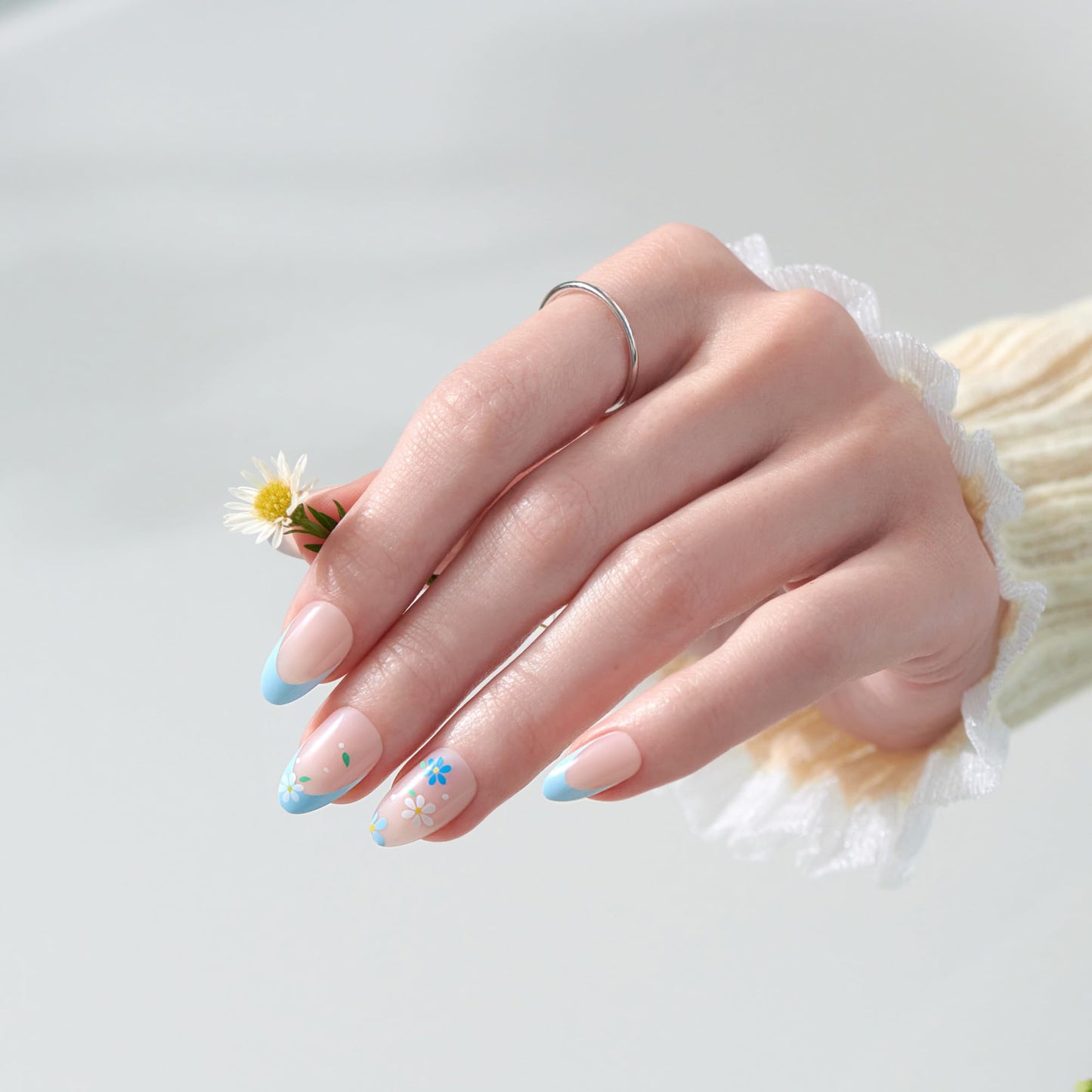 Kiss Impress No Glue Mani Press On Nails, Design, 'Golden Nest', Blue, Medium Size, Almond Shape, Includes 30 Nails, Prep Pad, Instructions Sheet, 1 Manicure Stick, 1 Mini File