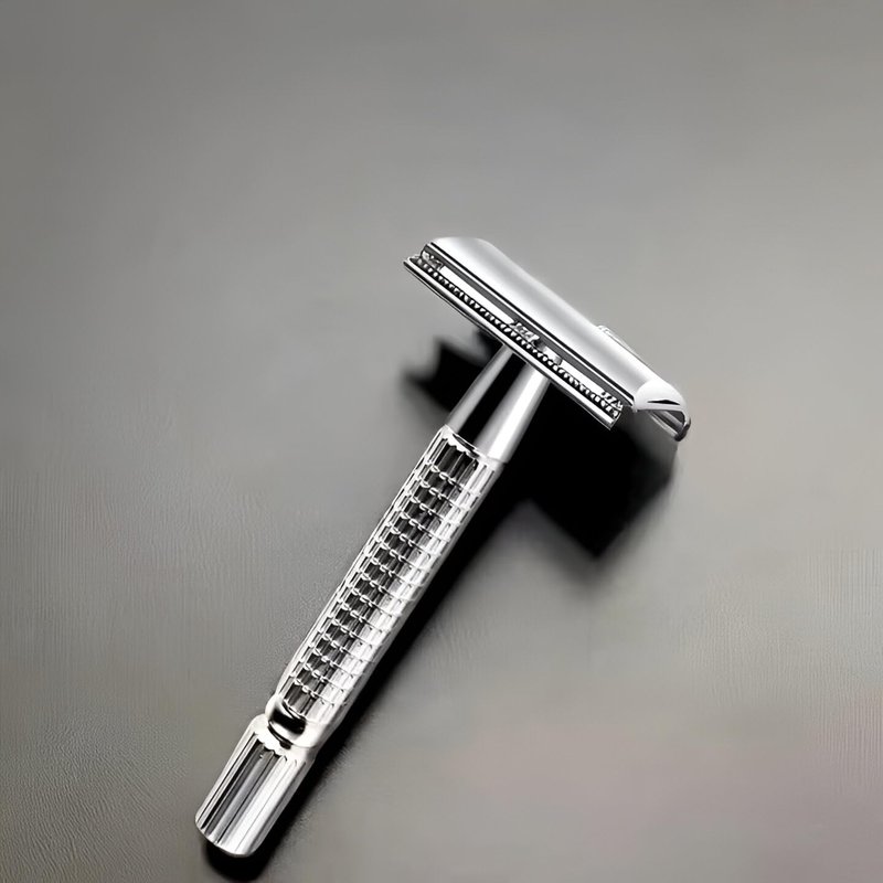 Double Edge Safety Razor for Men and Women - Butterfly Open Shaving Razor with 10 Stainless Steel Blades, Precision Shaving, Durable, Eco-Friendly 12-Piece Kit