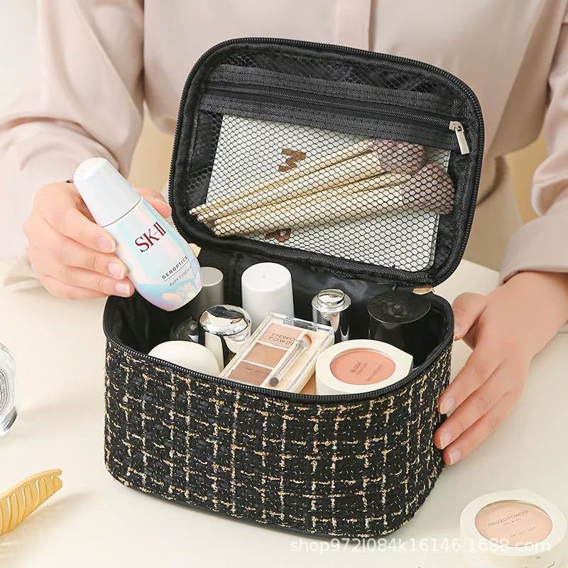 Plaid Makeup Bag - Portable Toiletries Organizer for Travel