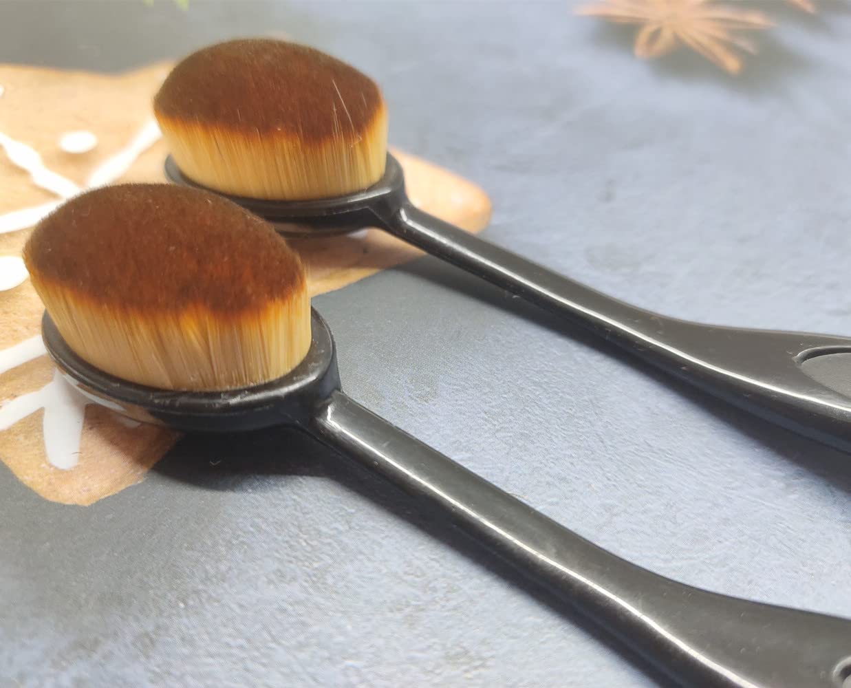 Toothbrush Foundation Brush Set - 2 Pack Oval Makeup Brushes for Flawless Blending of Liquid & Powder Cosmetics