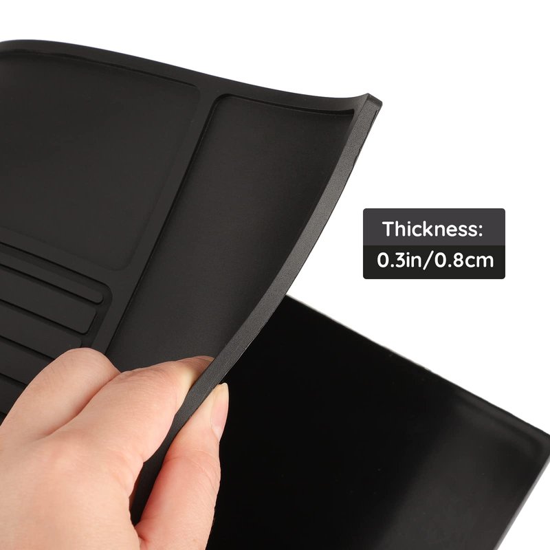 Black Barber Station Mat, Segbeauty 17.7×11.8 inch Barber Tool Mat, Flexible PVC Nonslip Material for Salon Styling Station Work Station Salon Tools Barber Shop Demand