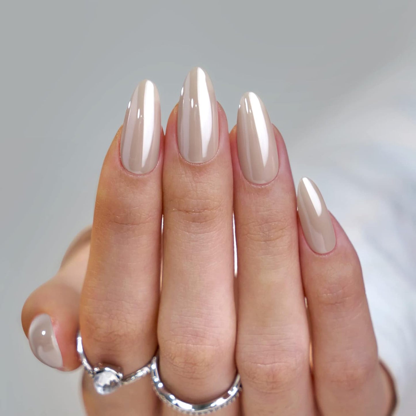 Press On Nails - Chrome Cat Eye Almond Design | 32 Piece Soft Gel Nail Kit in 16 Sizes