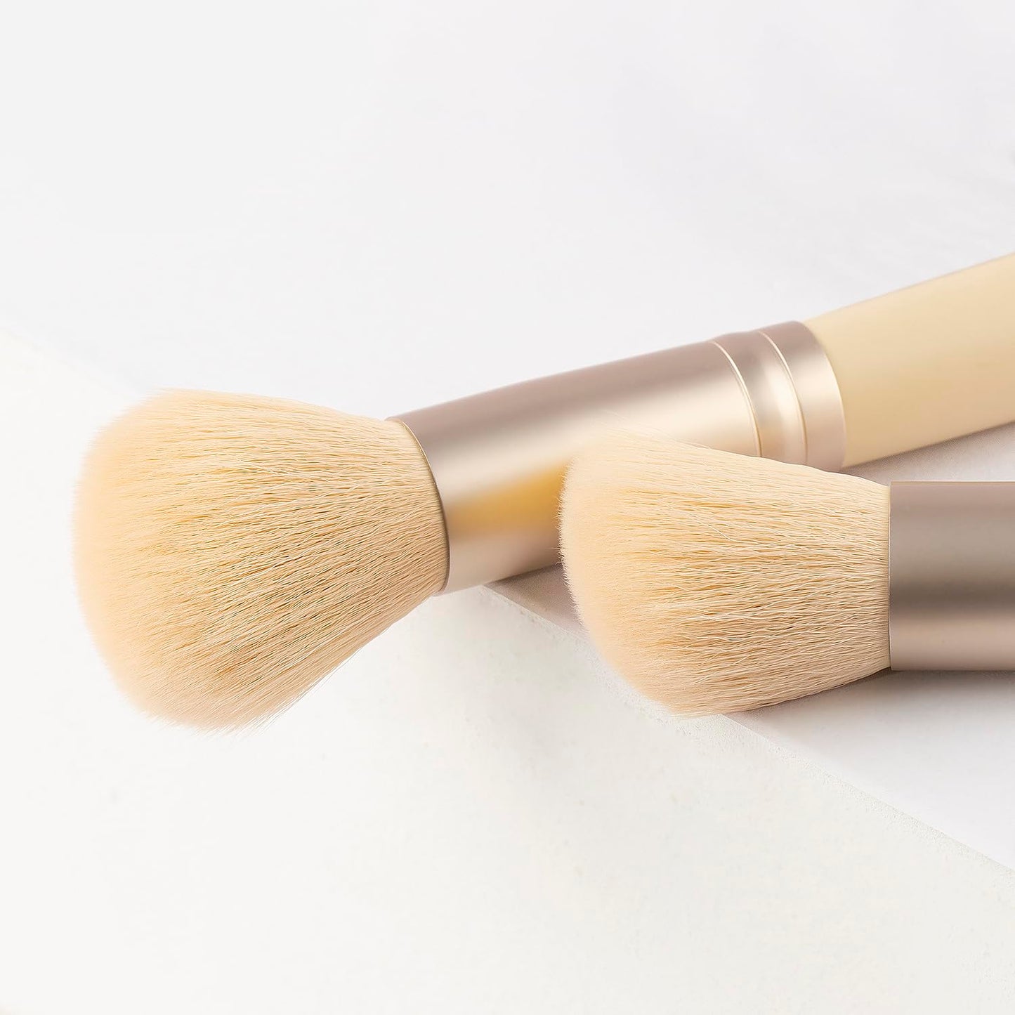 Real Perfection Makeup Brush Set - 16 Premium Synthetic Brushes for Foundation, Eyeshadow & Blush | Beige
