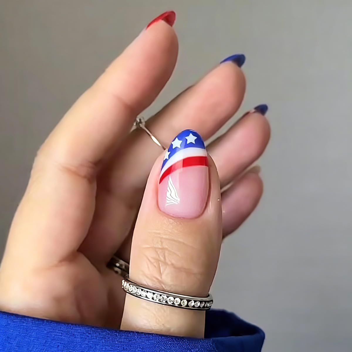 4th of July Press on Nails - French Tip Fake Nails with American Flag Design,Short Almond Patriotic False Nails Press ons for Women Independence Day Manicure 24Pcs
