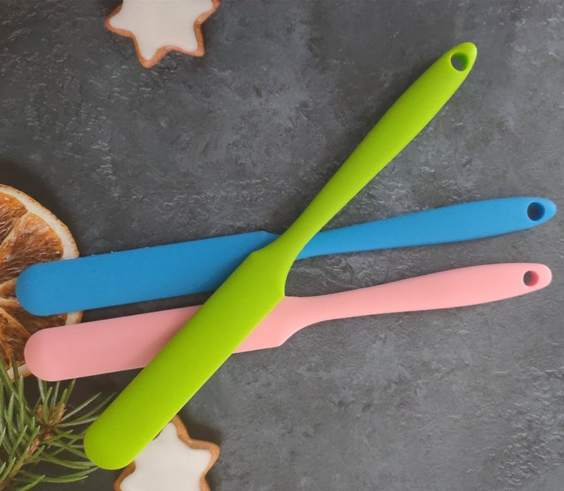 3 Pack Non-stick Wax Spatulas Silicone Body Hair Removal Sticks Spatula Reusable Waxing Applicator Scraper Hard Wax Sticks for Home Salon Use (Pink, Blue, Green)