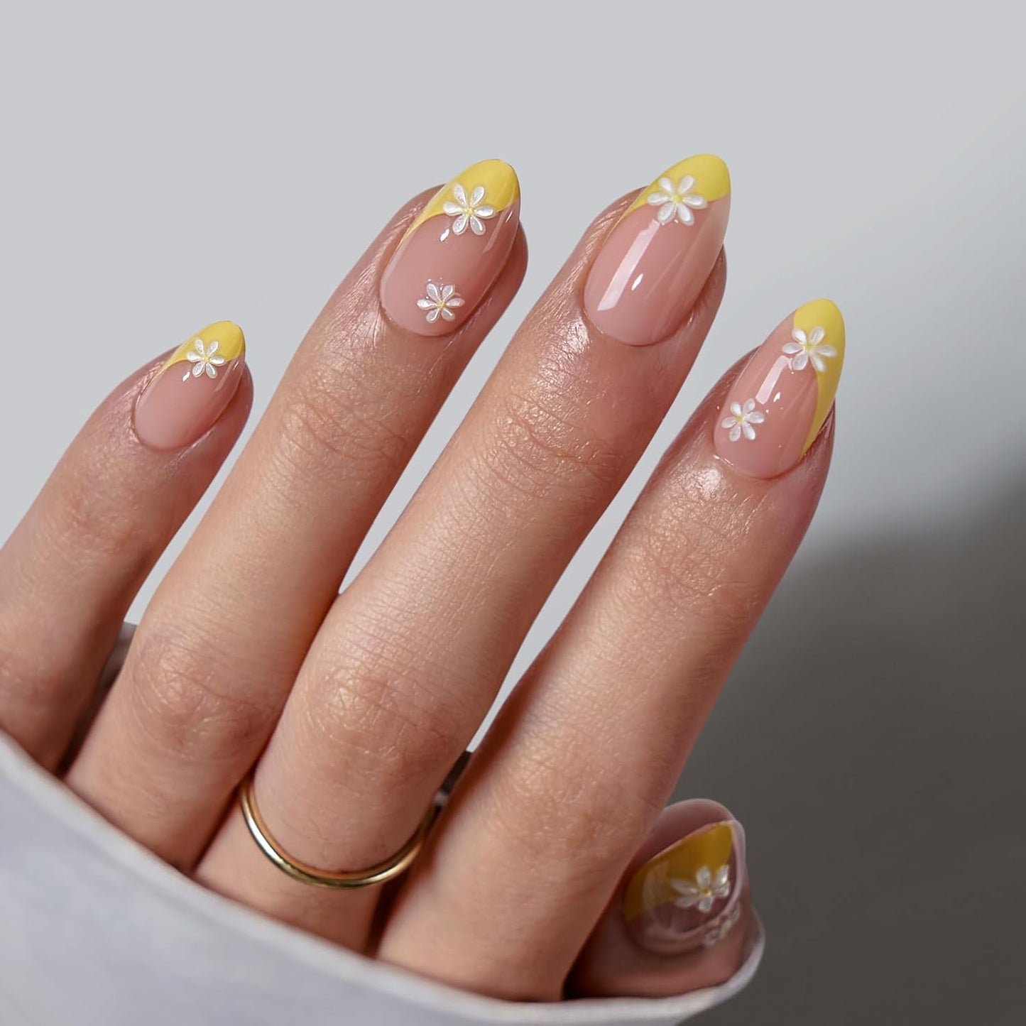 Press On Nails - Chrome Cat Eye Almond Design | 32 Piece Soft Gel Nail Kit in 16 Sizes