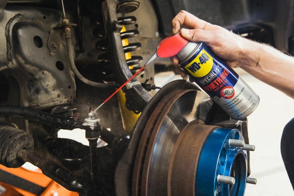 WD-40 Specialist Penetrant - Fast-Acting Formula for Metal, Rubber & Plastic | 11 Oz.