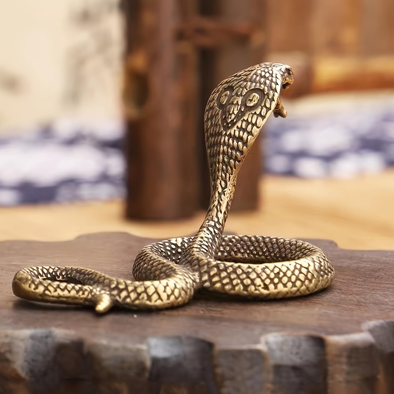 Cobra-Shaped Small Sculpture