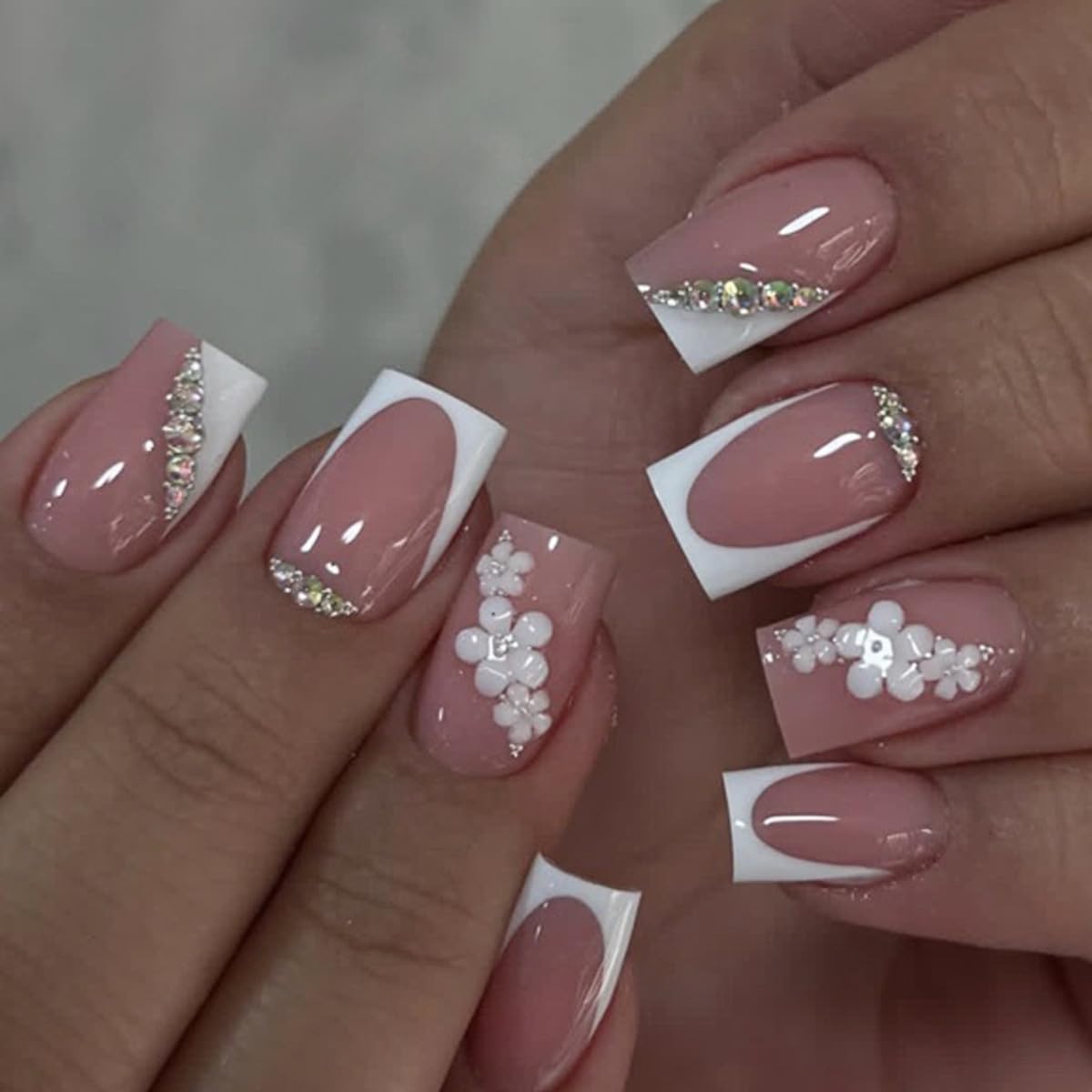 Colorful Gradient Press-On Nails | Medium Coffin Shaped Acrylic Nail Art - 24 Pcs with Rainbow Designs