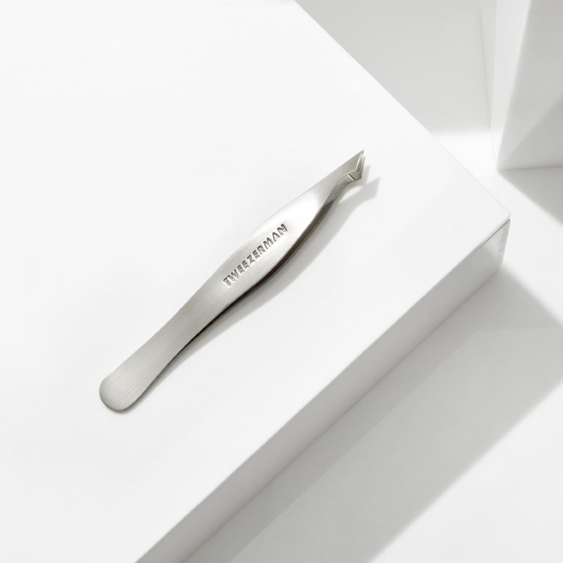 Tweezerman Stainless Steel Slanted Point Tweezer - Eyebrow Precision Tweezers, Facial And Ingrown Hair Removal (Classic Stainless)