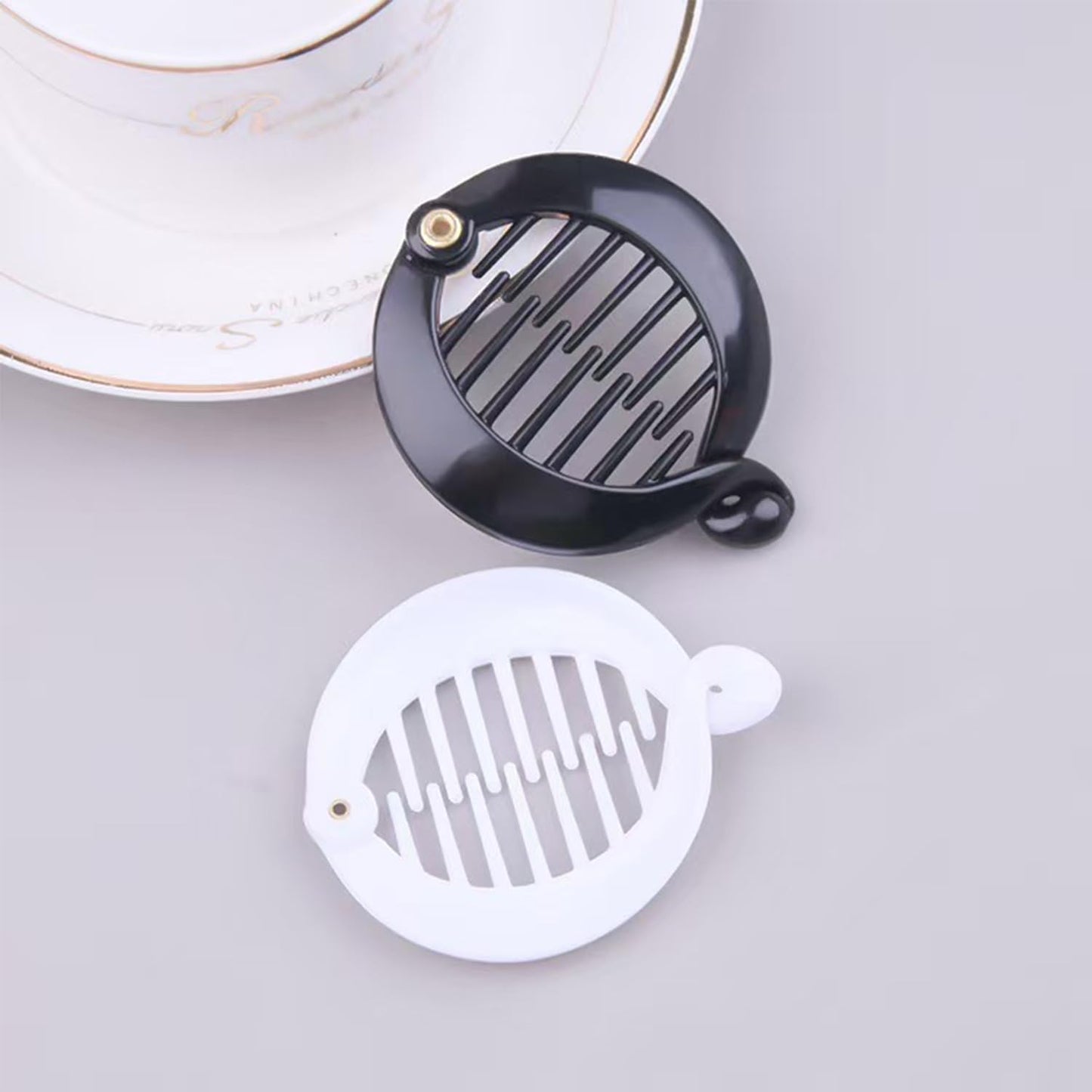 Banana Clip Banana Hair Clips for Women Banana Combs Grip Comb Clincher Combs Fishtail Fish Hair Clips for Thin Hair Fish Shape Ponytail Holder Small Size